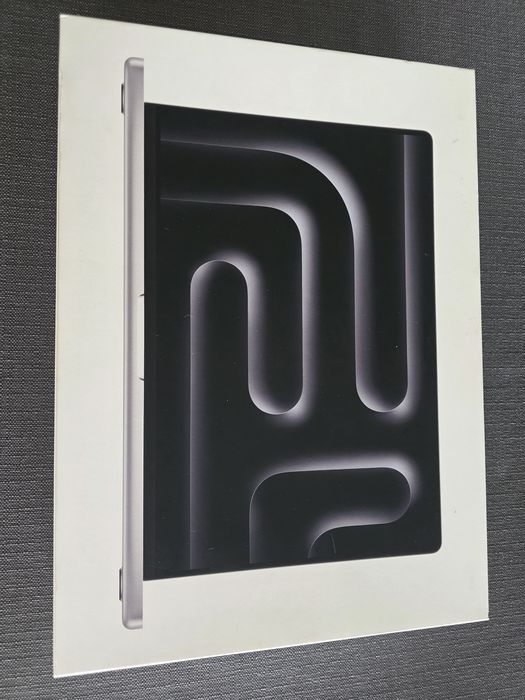 Apple MacBook Pro M4 Max 16.2 cala