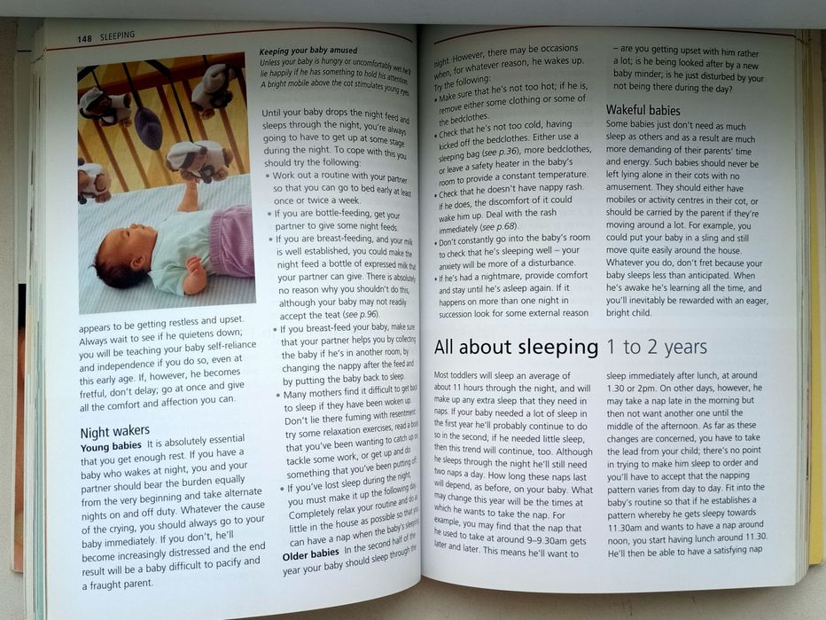 Книга посібник догляд за дитиною