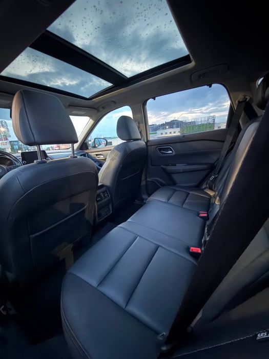 Nissan Rogue……..