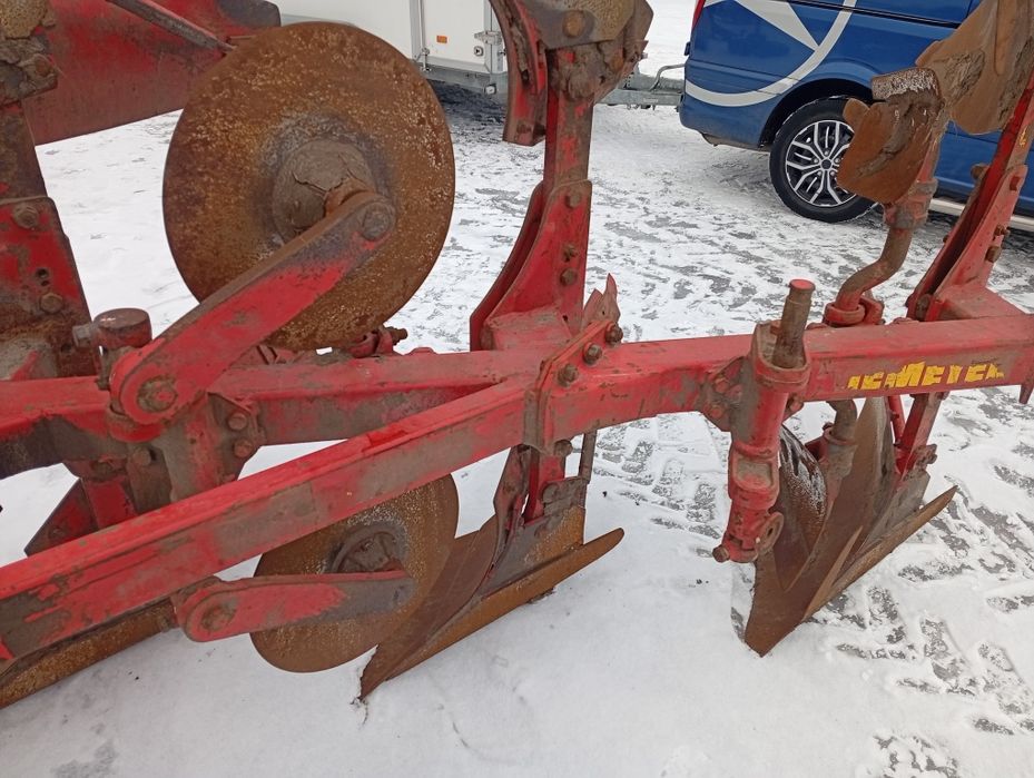 Pług 3 skibowy obrotowy