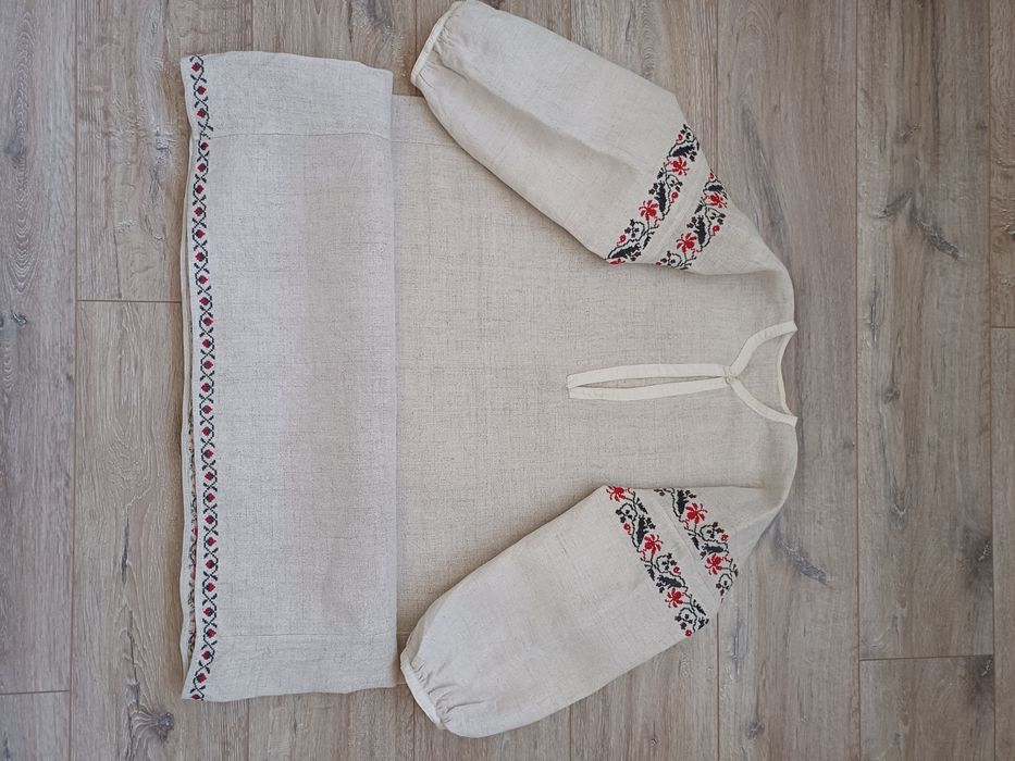 Старовинна вишита полотняна сорочка