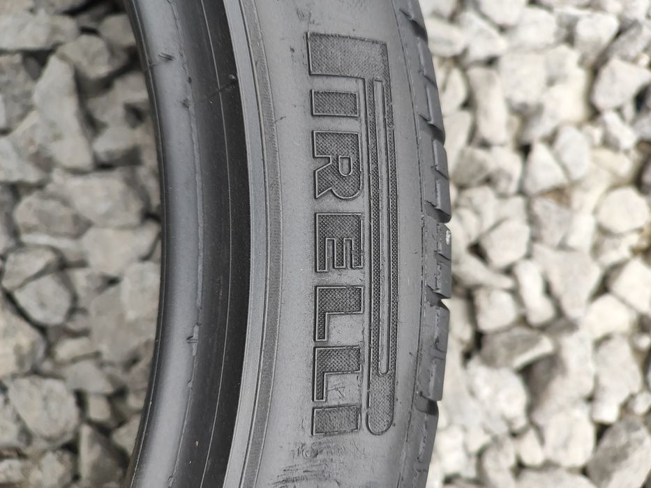 Пара літніх шин Pirelli 235/45 R19 235*45 19 Pzero rosso 001964