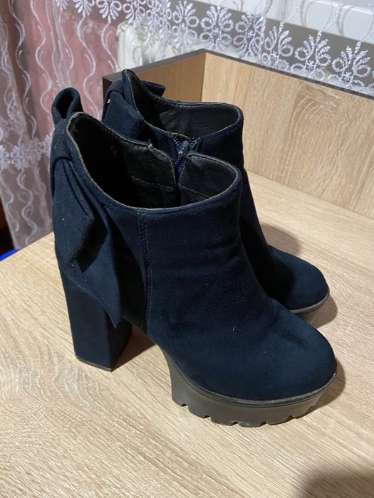 Лабутени 37 розмір