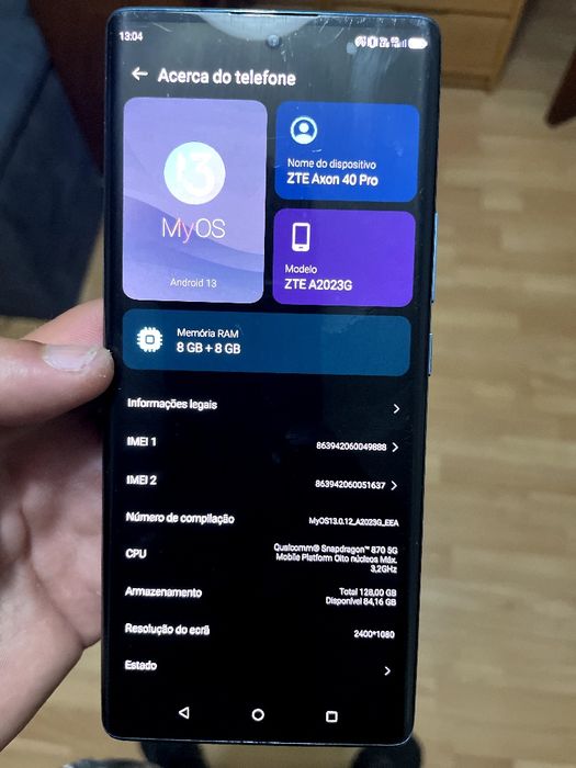 ZTE axon 40 Pro.