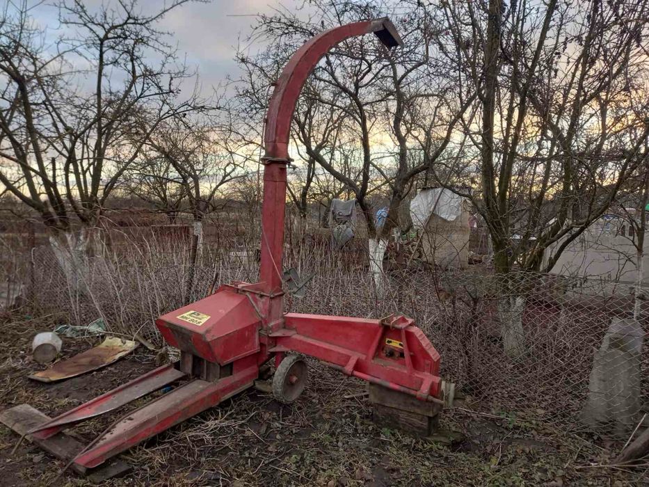 Продам кукурудзяний комбайн