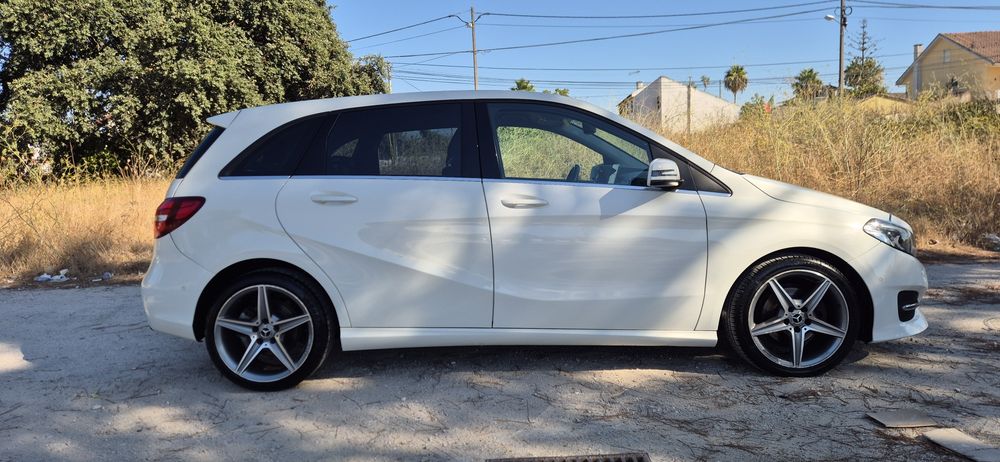 Mercedes B180CDi Urban 7G AUTOMÁTICO de 2016 — photo 3