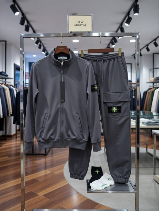 Костюм Stone Island  кофта штани  2 пари шкарпеток у подарунок!