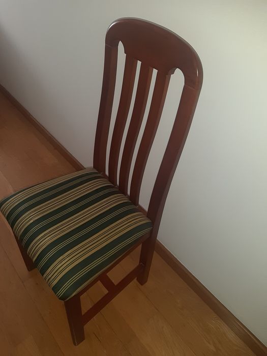 Cadeira nova de sala/ quarto