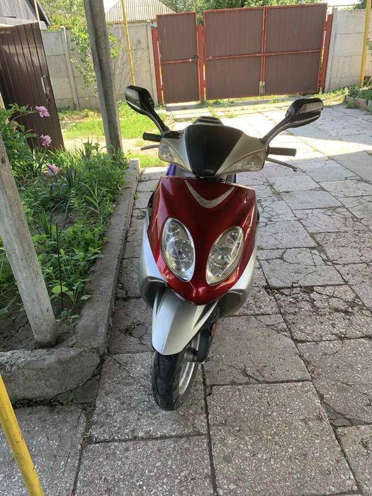 Продам скутер и велик