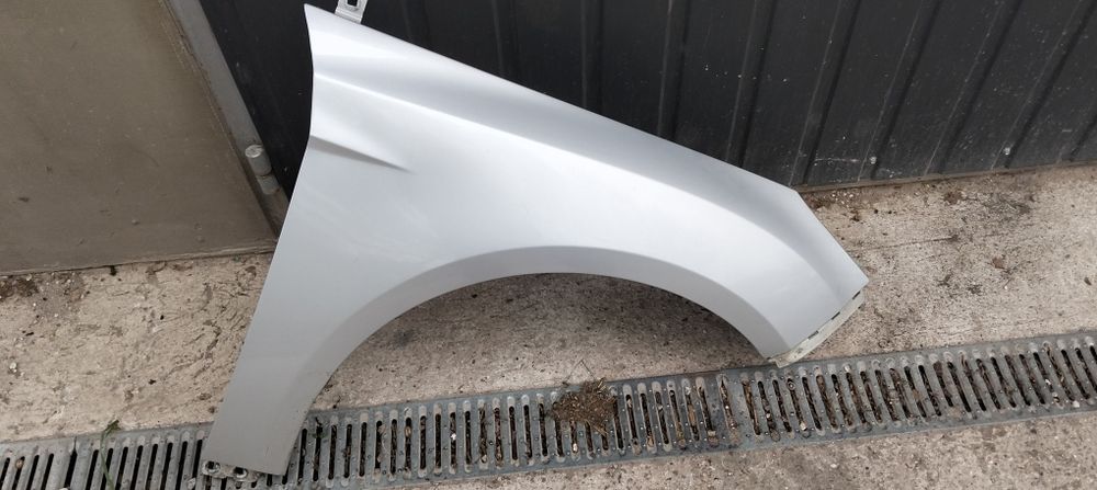 Błotnik przedni prawy Ford Focus mk3 OB