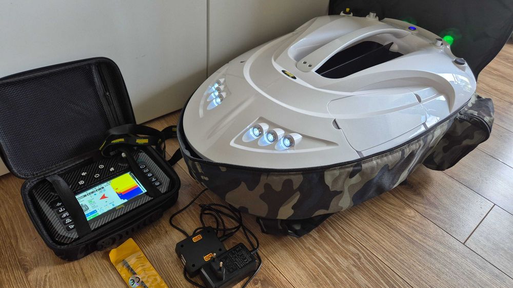 MF-C5 Łódź łódka zanętowa Monster Fishing - nowa, dodatki