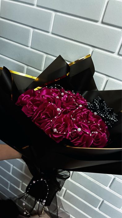 Bukiet róż ze wstążek