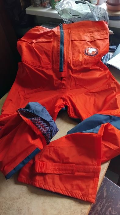 Комбинезон водо и воздухо непроницаемий Morinepool  S