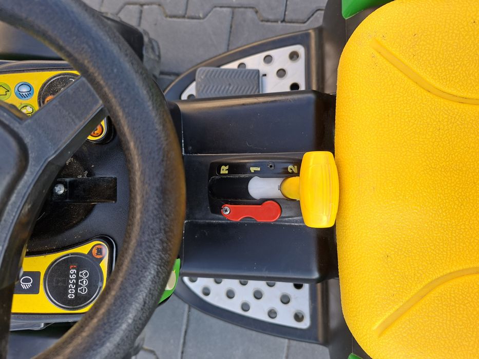 Traktorek John deere