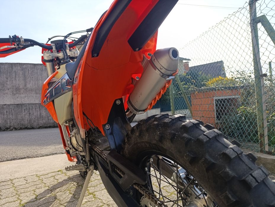 KTM 150 EXC de 2022 com 48horas