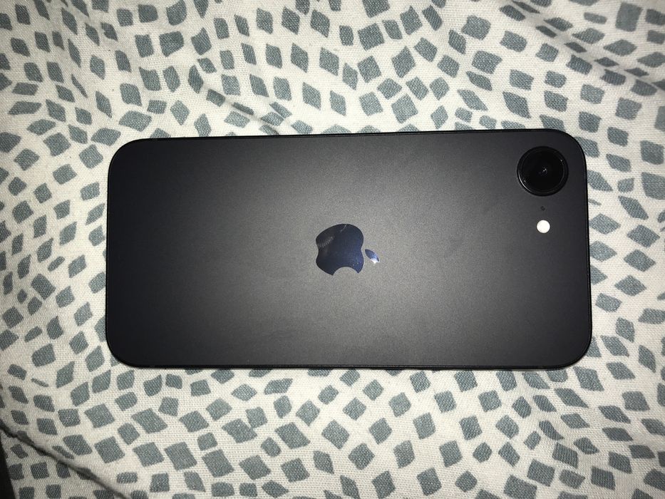 Iphone 16E impecavel