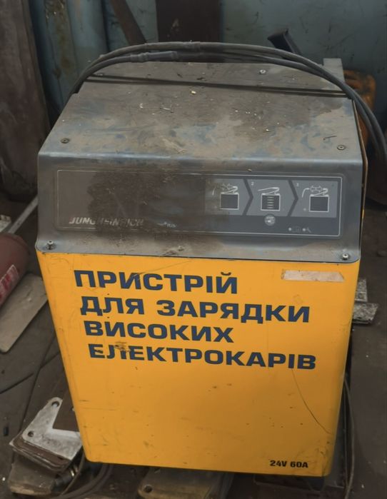 Електроштабелер jungheinrich EJC 112