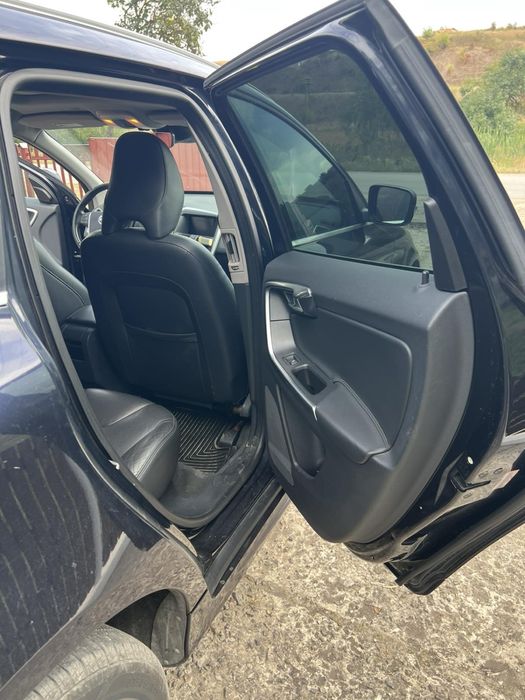Автомобіль  Volvo XC60