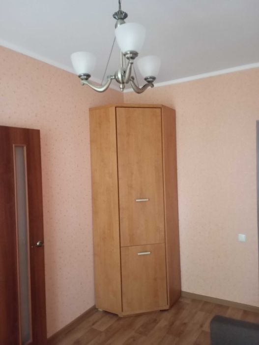 Продам угловой шкаф