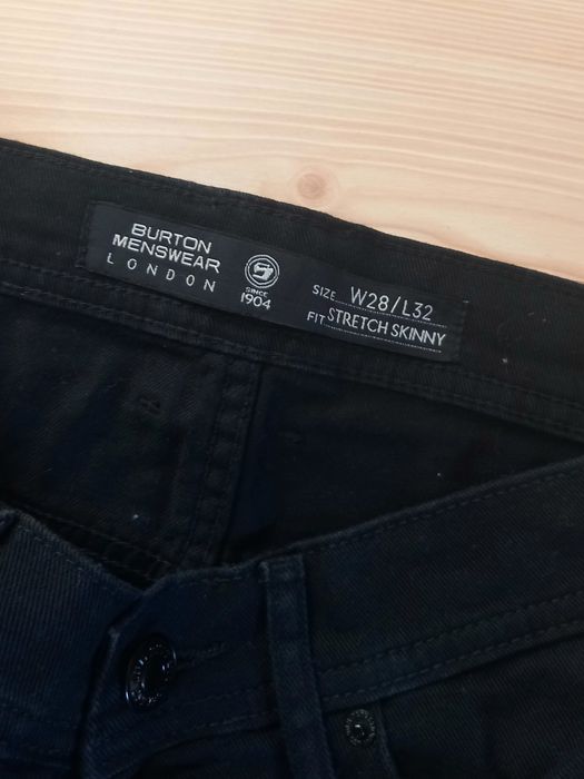 Czarne spodnie roz.S