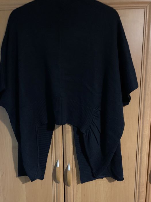 KappAhl Sweter damski czarny rozmiar S/M na krótki rękaw, narzutka