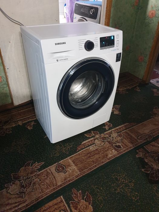 Продам стиральную машинку на 7кг. Загрузки