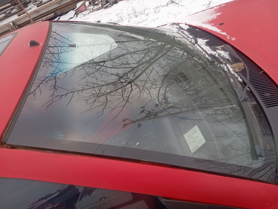 Лобове скло Ford Escort 1991–2000 / Форд Ескорт