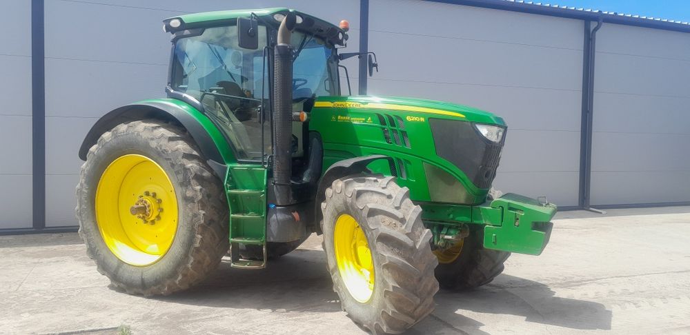 John Deere 6210R