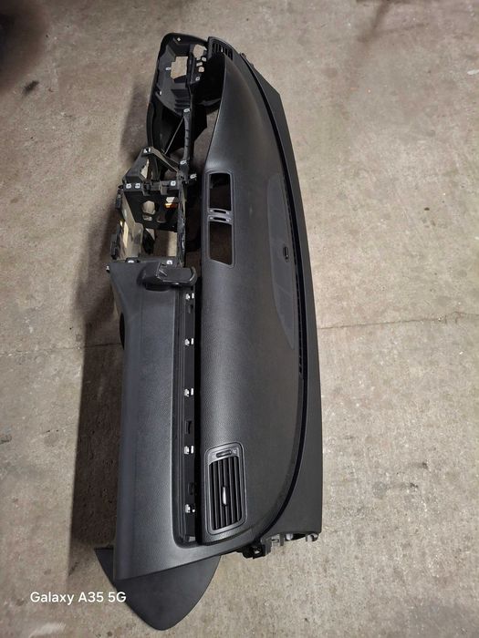 Kokpit deska rozdzielcza VW Passat B6 B7