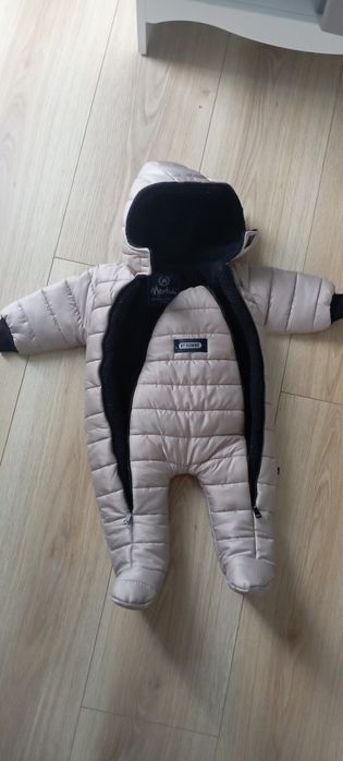 Kombinezon niemowlęcy