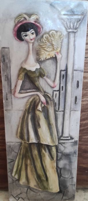 Старинная керамическая объемная гравюра  из Италии 19 на 7 см