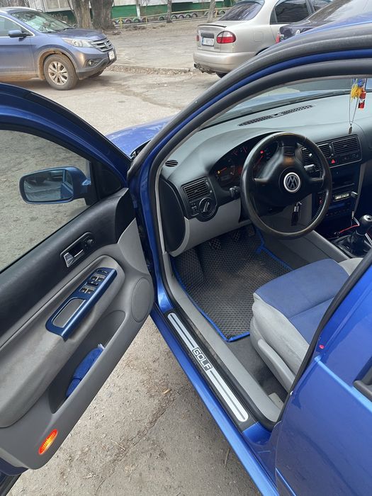 Volkswagen Golf 2000 VIN WVWZZZ1JZYW644020 фото оголошення 3 з 5