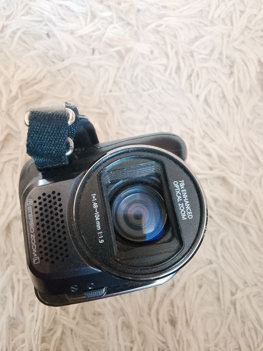 відеокамера Panasonic SDR-H85