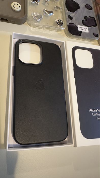 Чохли на IPhone 14 pro max