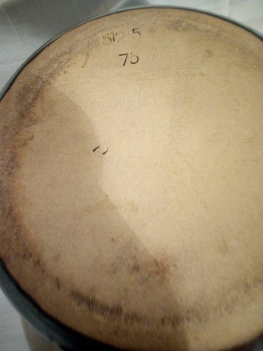 Stare ceramiczne dzbanki