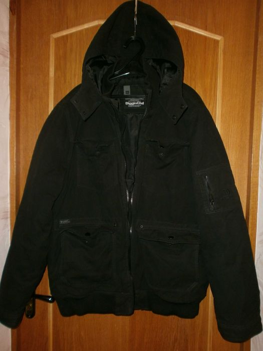 Куртка бомбер Clockhouse, чёрная, разм. XXL, наш 56. ПОГ-65 см