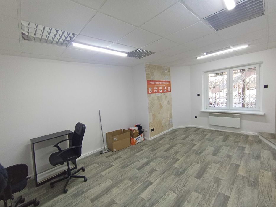 Lokal użytkowy 24m2 Wrocław Pl Grunwaldzki wejście z ulicy