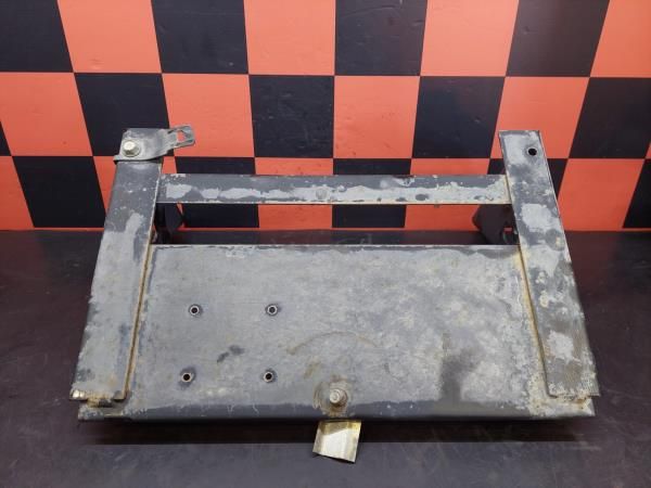Base / caixa da bateria NISSAN Cabstar Chassis (F24M, F24W)