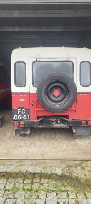 UMM  Cournil 
Tem  7892 km
Em muito bom estado 
Com kit de cap