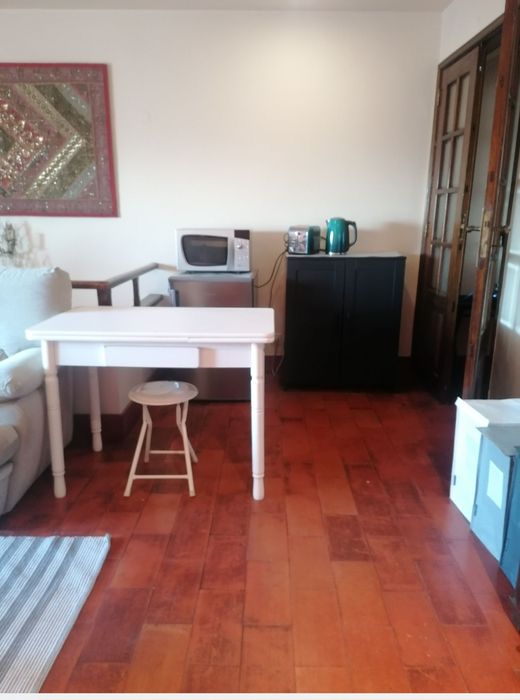 Alugo quarto/T0 em Braga