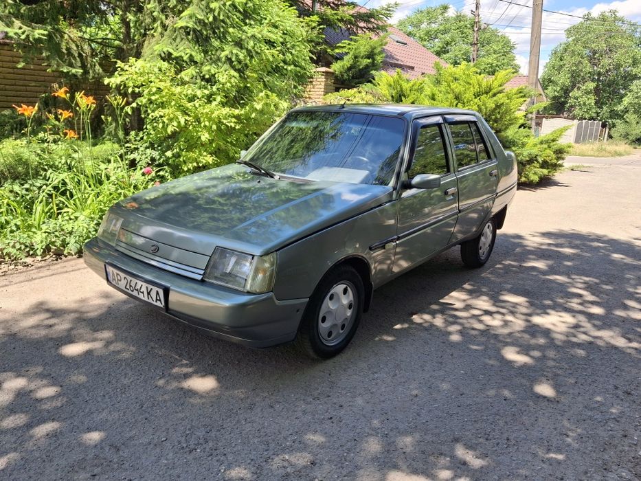 Славута ЛЮКС 2006г ГАЗ авто в отличном состоянии.