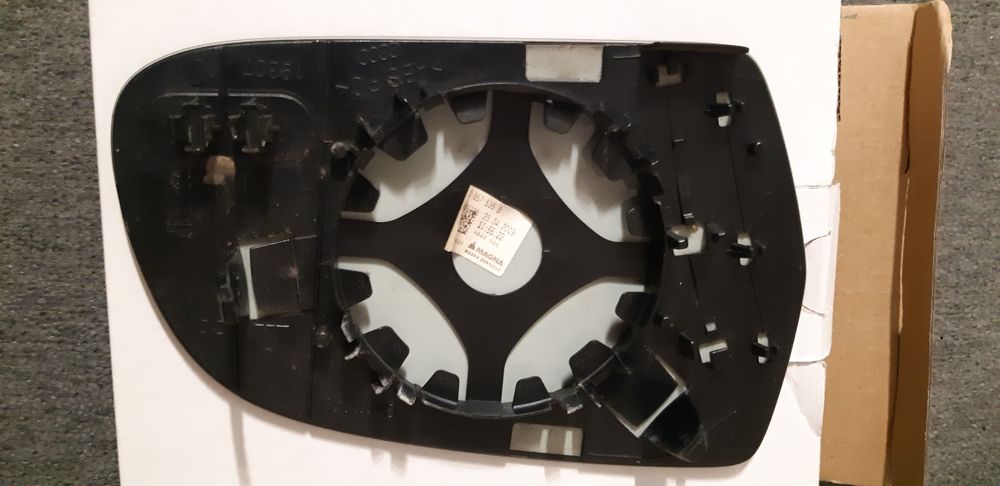 Lusterko audi szkło