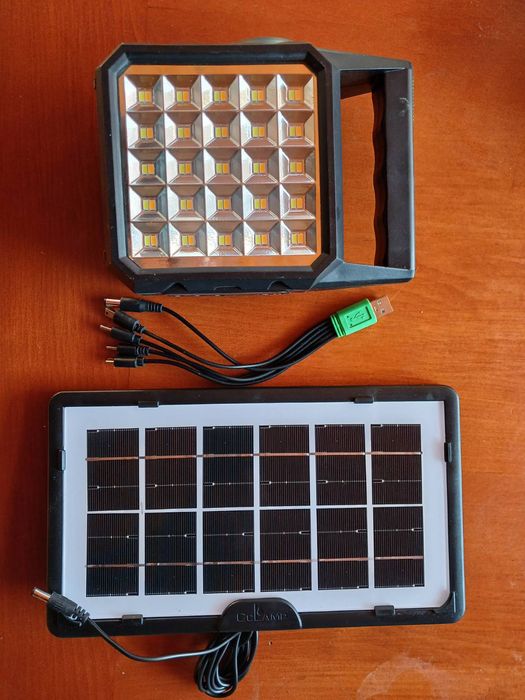 Ручной фонарь с солнечный панелью