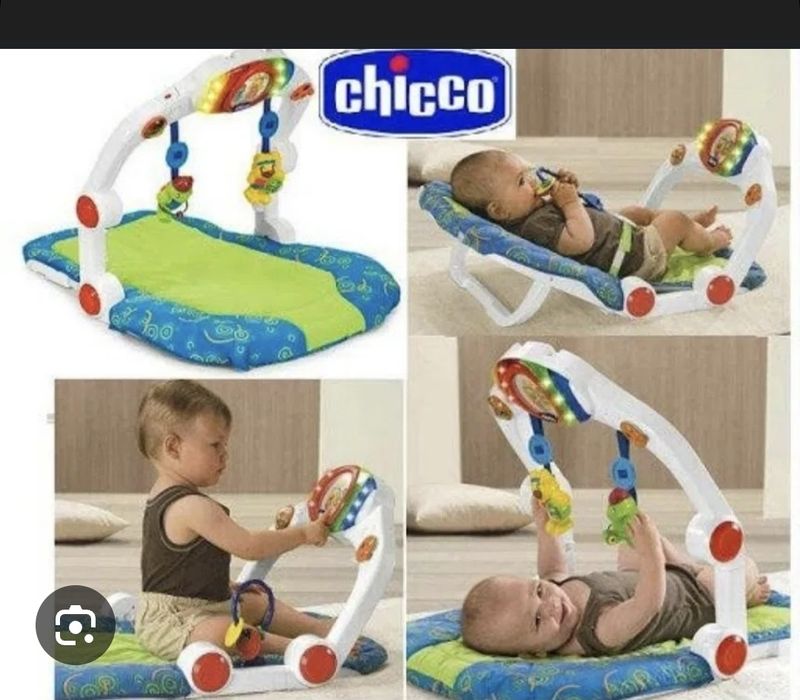 Музичний розвиваючий мобіль chicco.
