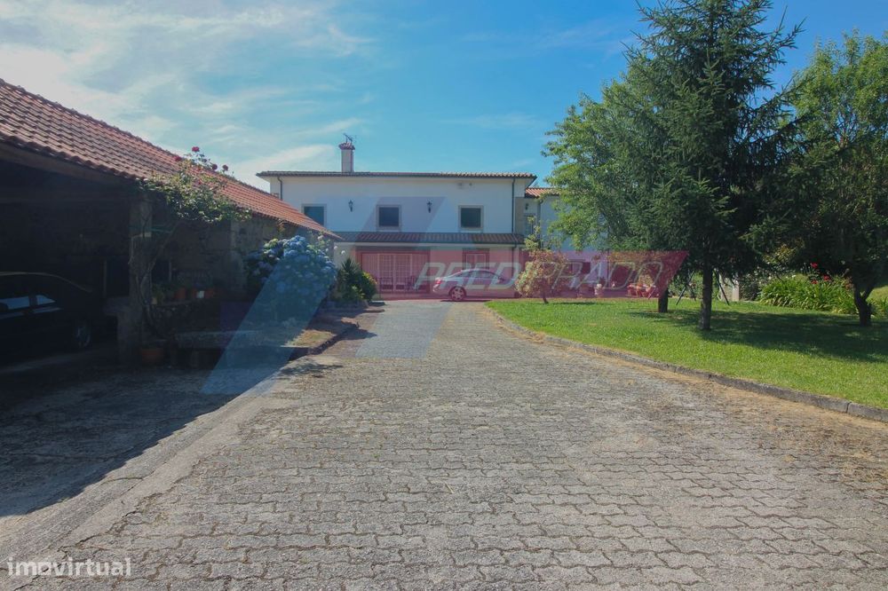 Excelente Quinta T4 em Escariz S. Mamede, Vila Verde!