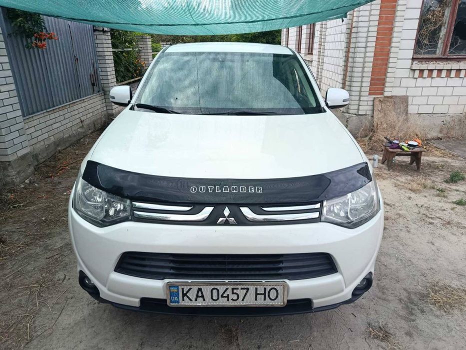 MITSUBISHI Аутлендер  GT стан ідеальний