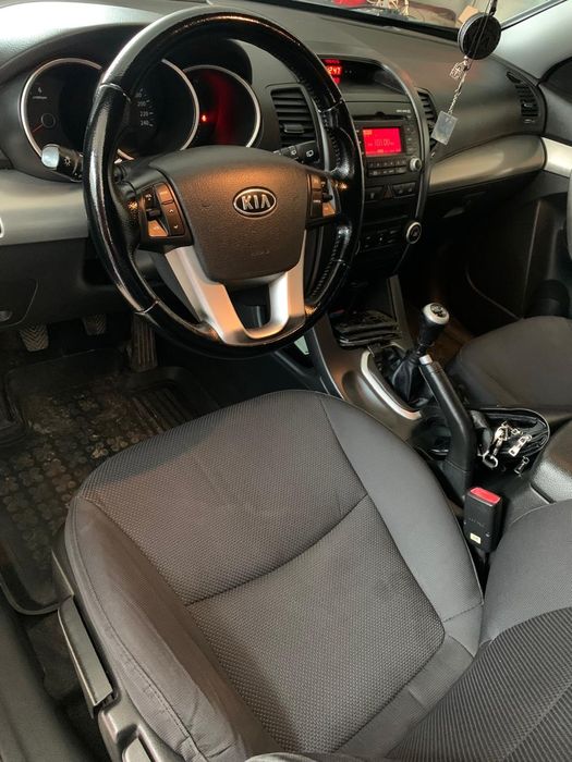 Продається доглянуте авто кіа соренто