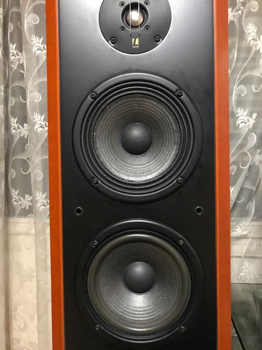 JBL L6 акустична система