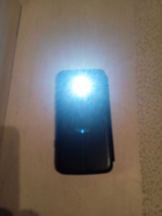 Smartphone Yezz Andy AZ4.5 Dual SIM Senior (Preto)