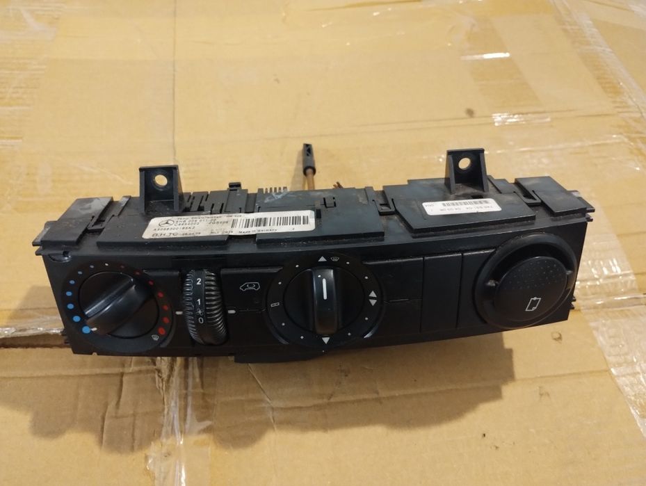 Panel nawiewu sprinter 906 lift a906.8300.185kz
